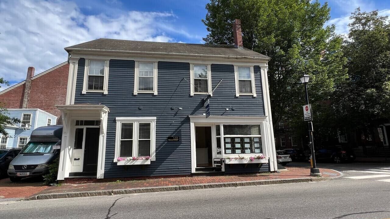 Photo of Outdoor in West End