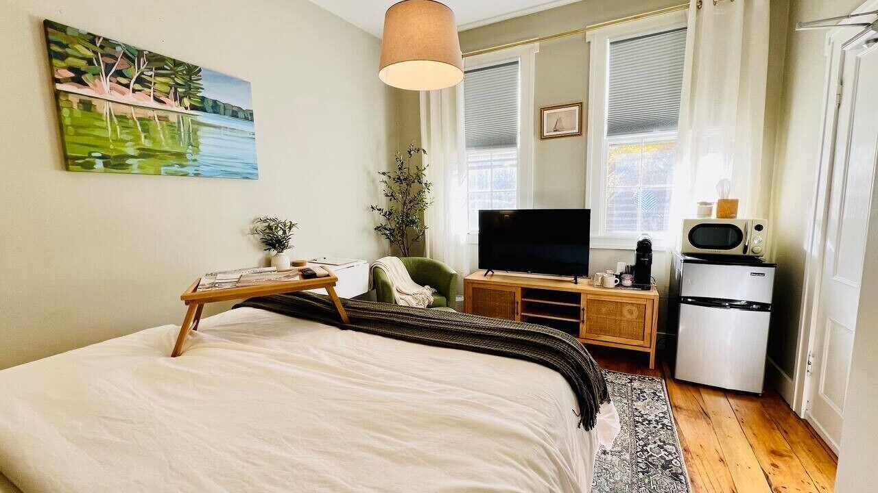 Photo of Bedroom in West End