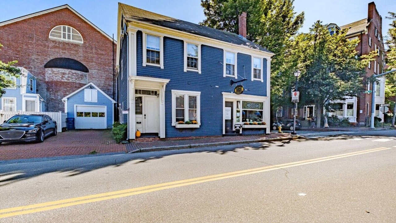 Photo of Outdoor in West End