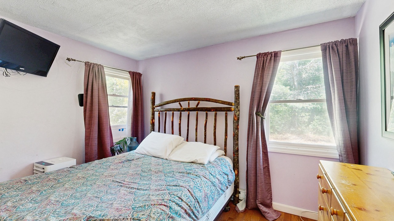 Photo of Bedroom in The Bluffs