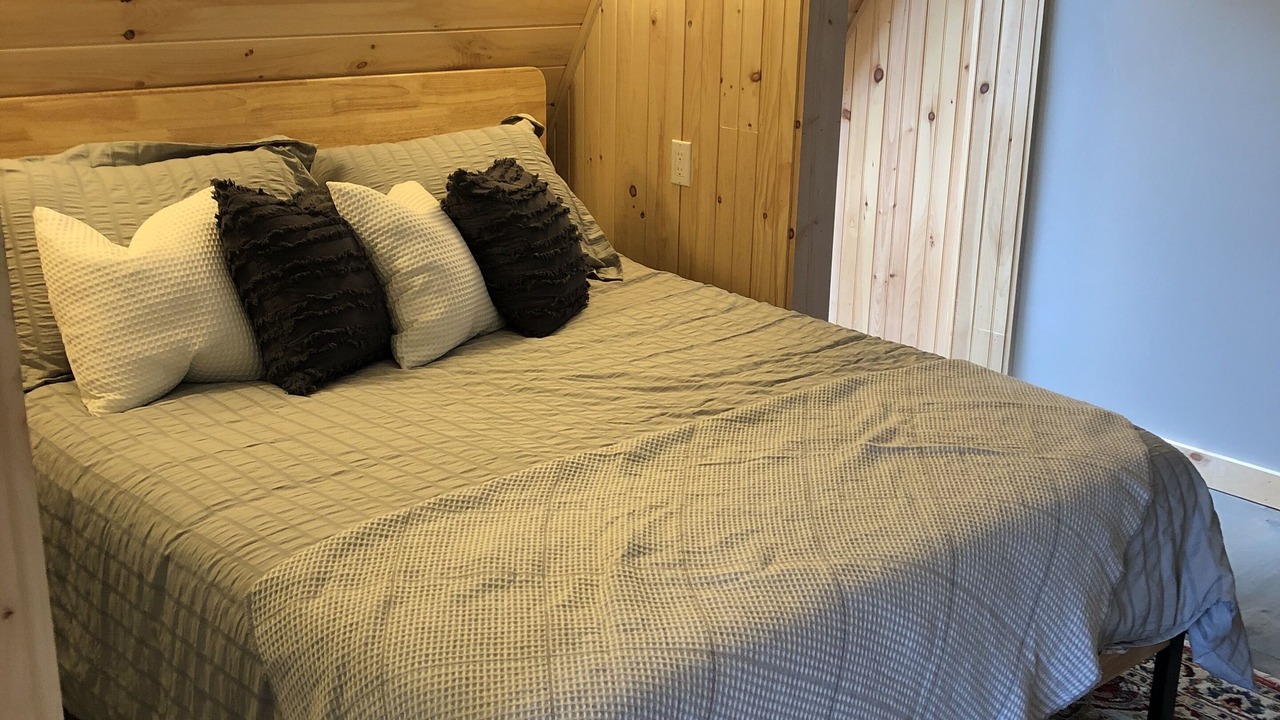 Photo of Bedroom in Lyme Center