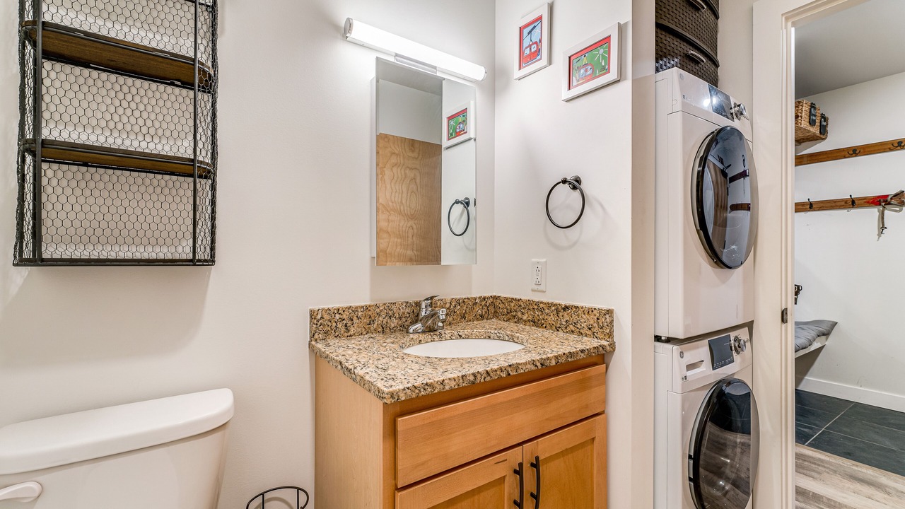 Photo of Bathroom in Warren