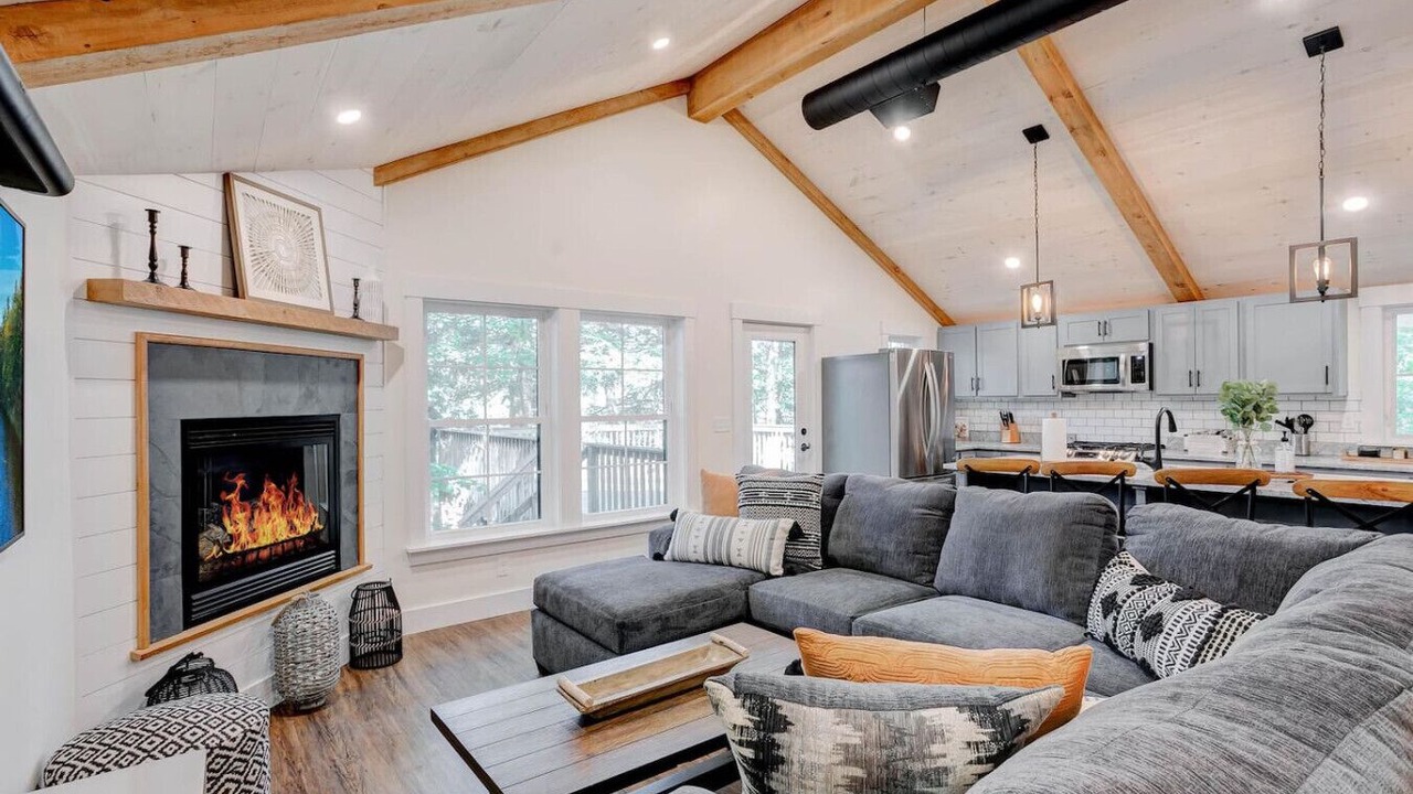 Photo of Livingroom in Center Conway