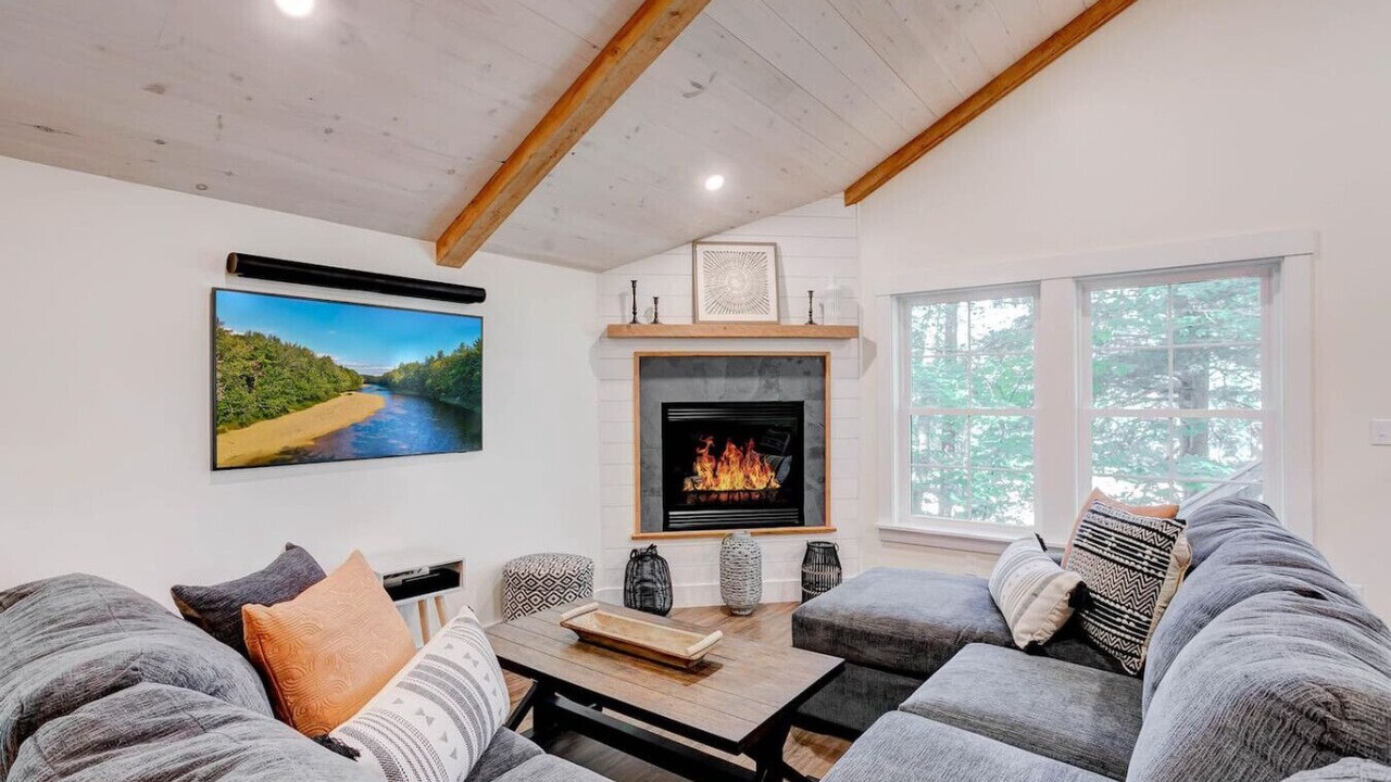 Photo of Livingroom in Center Conway
