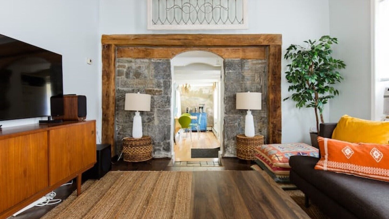 Photo of Livingroom in Kingston