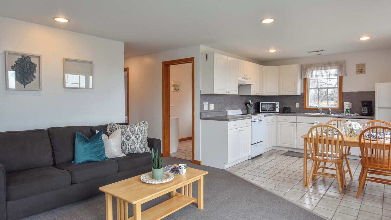 Photo of Livingroom in North Truro