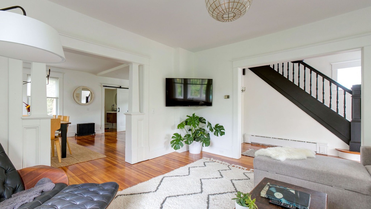 Photo of Livingroom in Housatonic