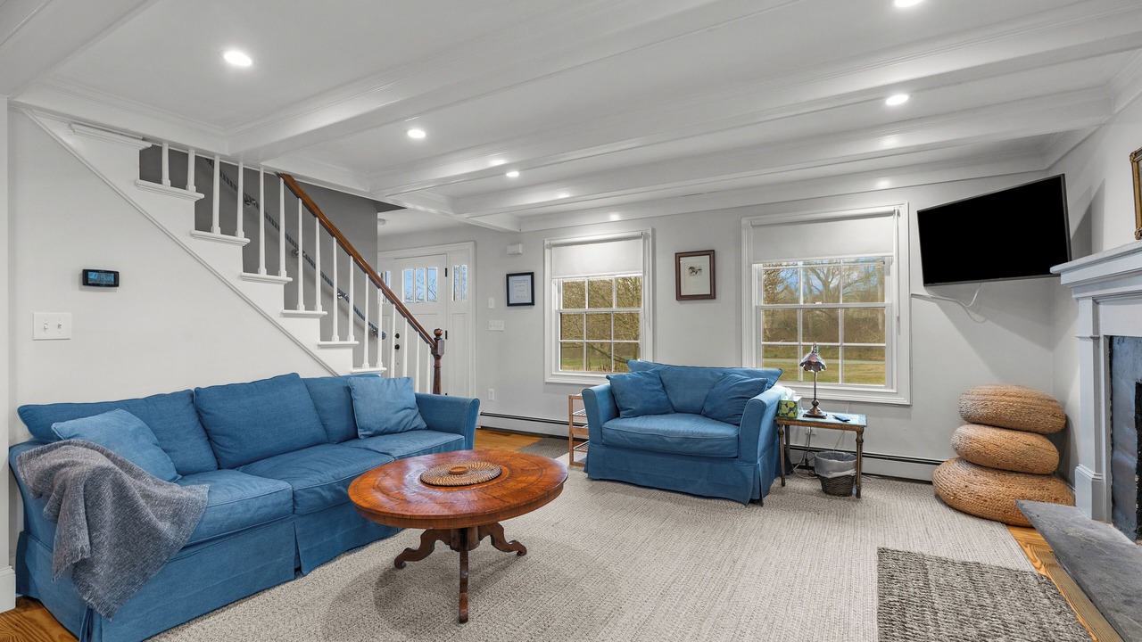 Photo of Livingroom in Tiverton