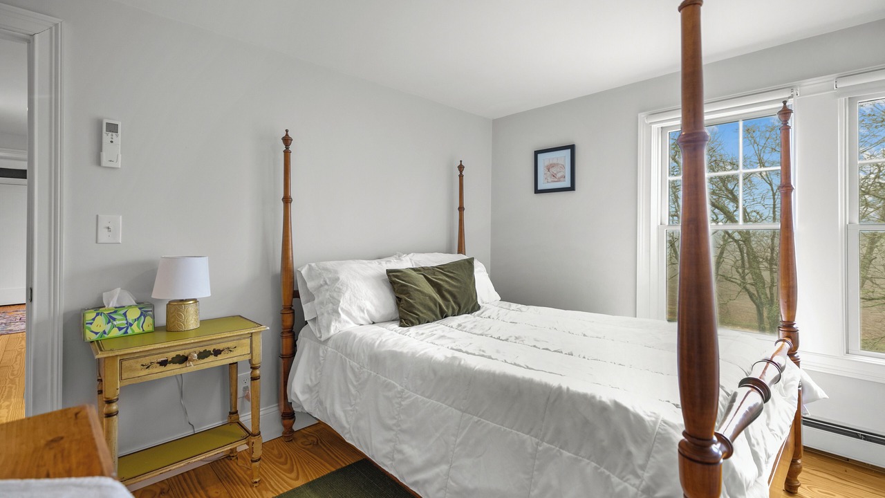 Photo of Bedroom in Tiverton