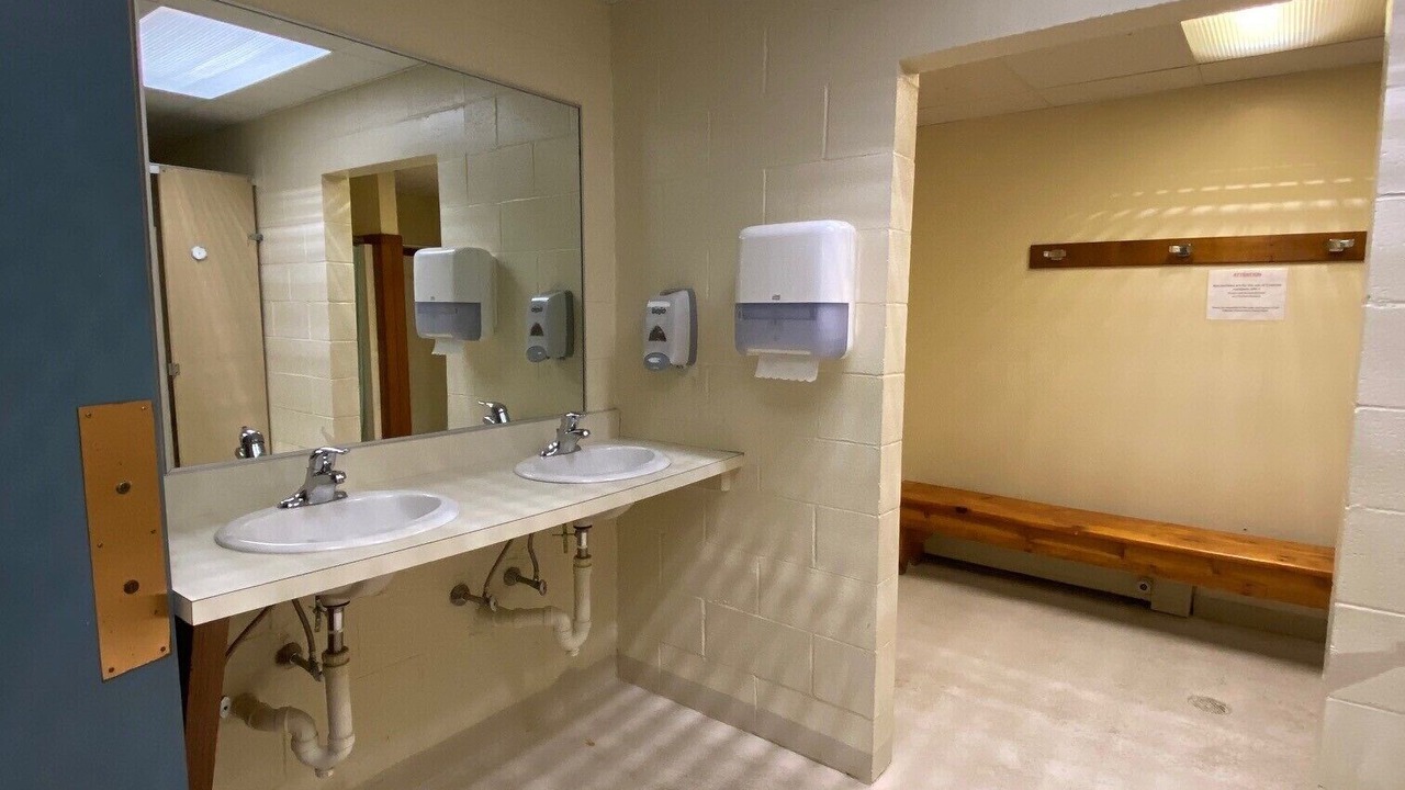 Photo of Bathroom in Londonderry