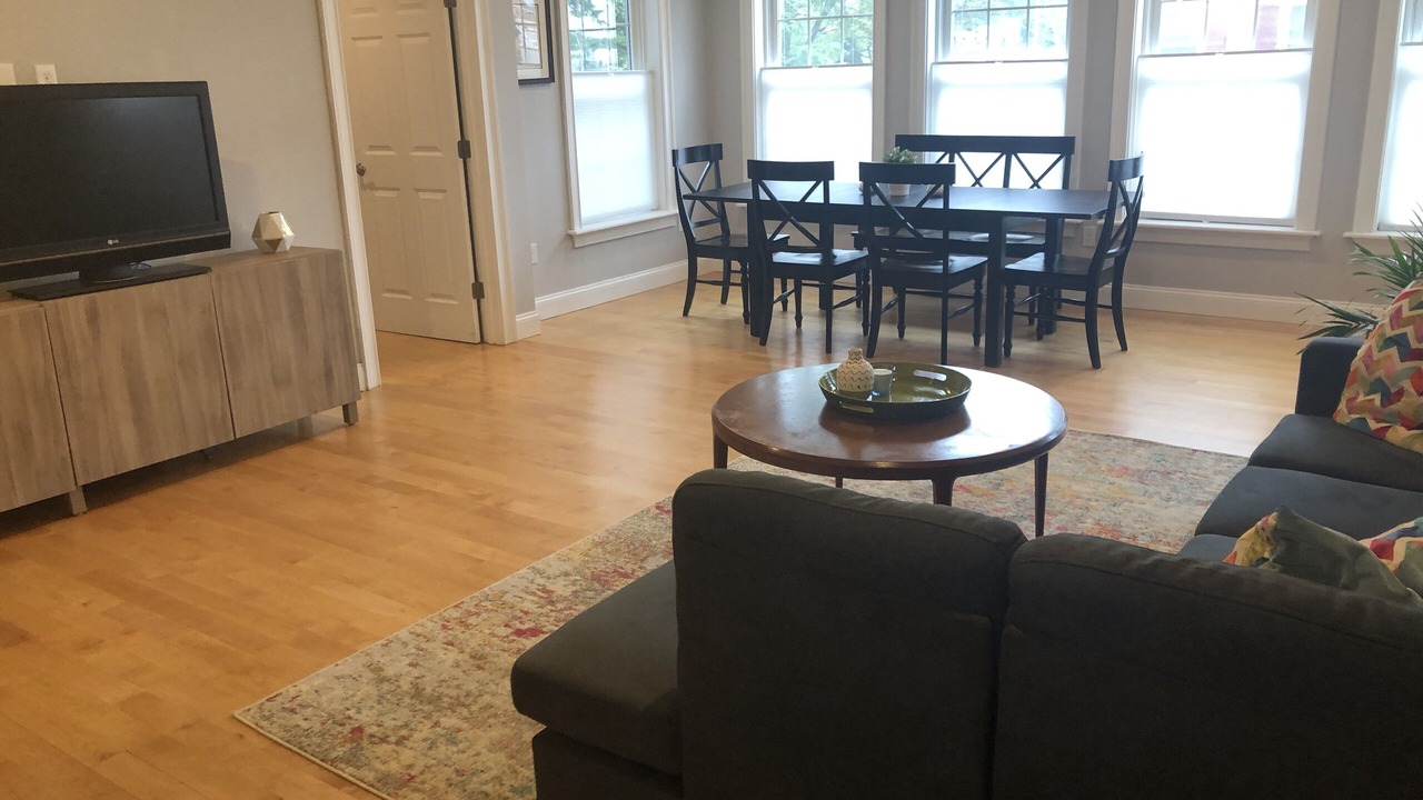 Photo of Livingroom in Warren