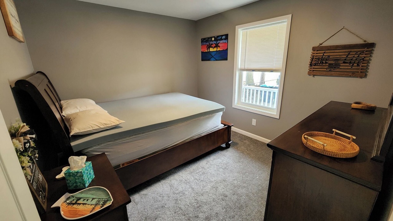 Photo of Bedroom in Hammondsport