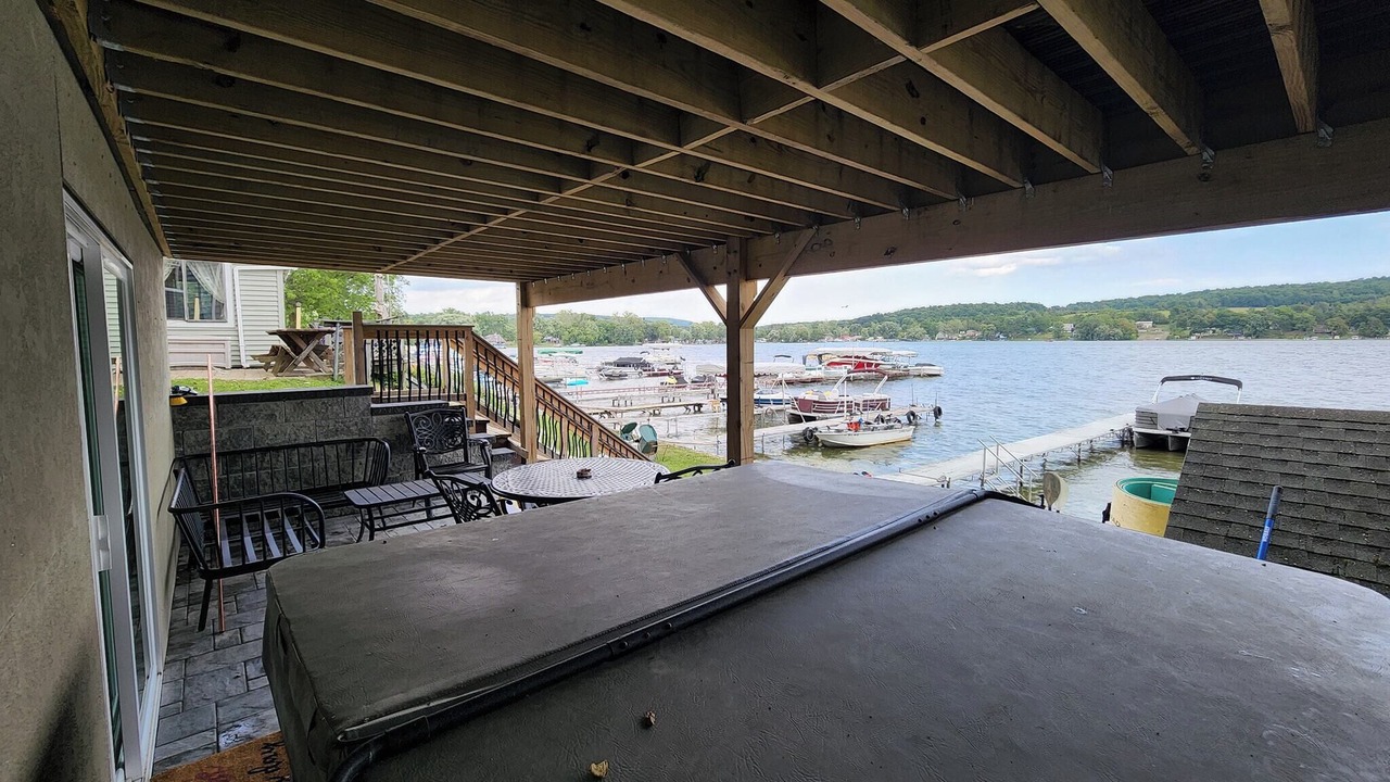 Photo of Patio Balcony in Hammondsport