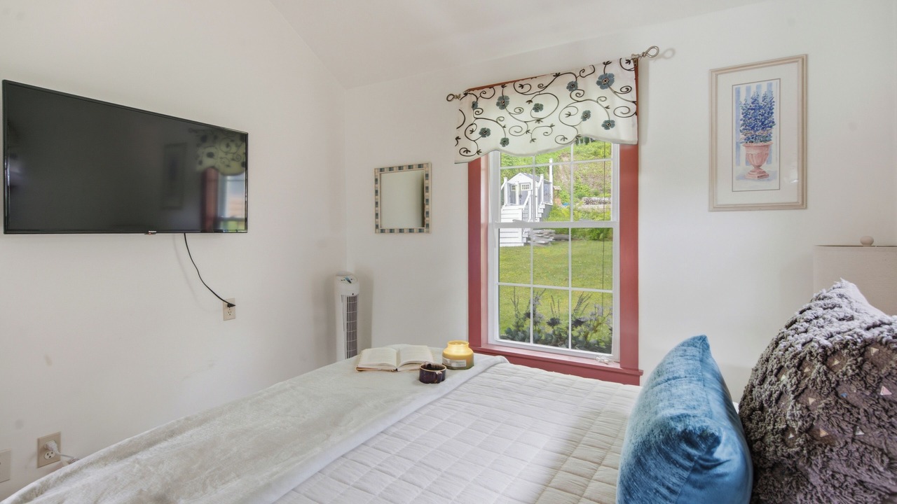 Photo of Bedroom in Hamilton