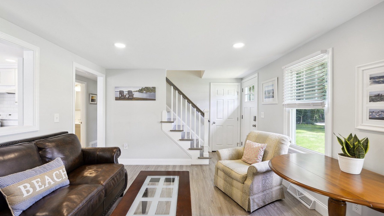 Photo of Livingroom in Hyannis