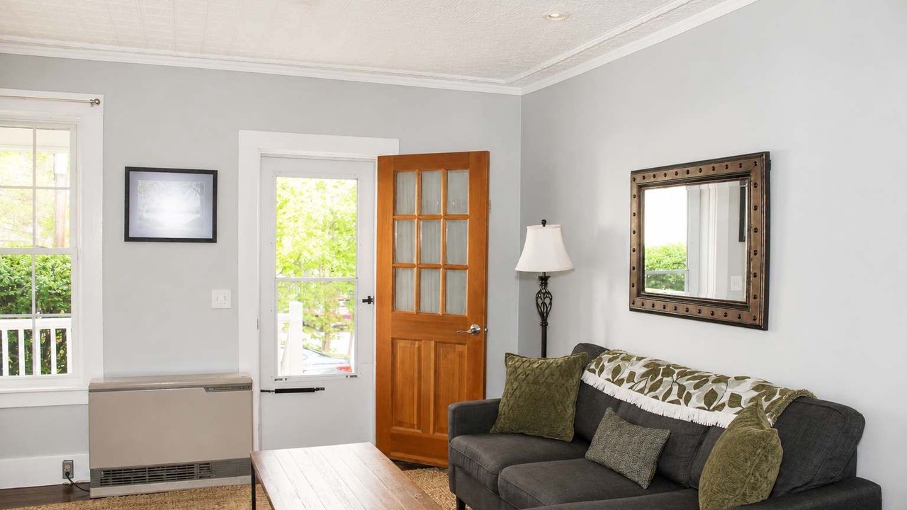 Photo of Livingroom in Wolfeboro