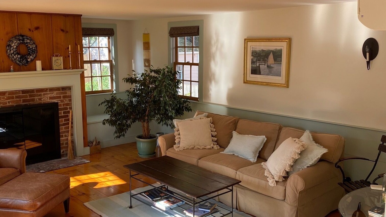 Photo of Livingroom in Portsmouth