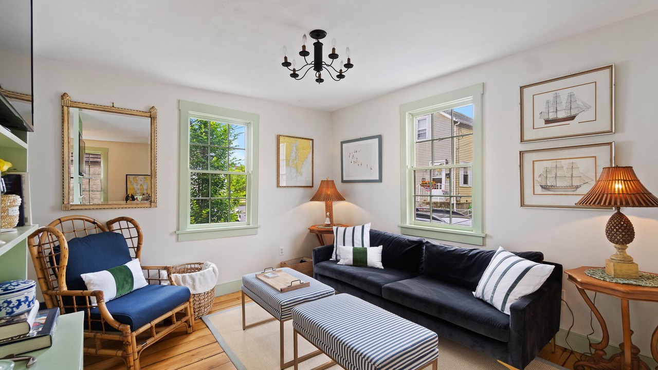 Photo of Livingroom in Newport