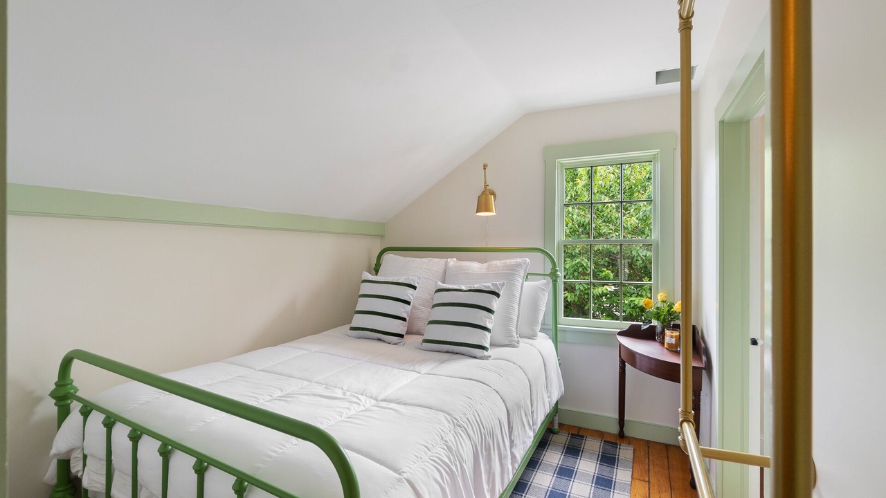 Photo of Bedroom in Newport