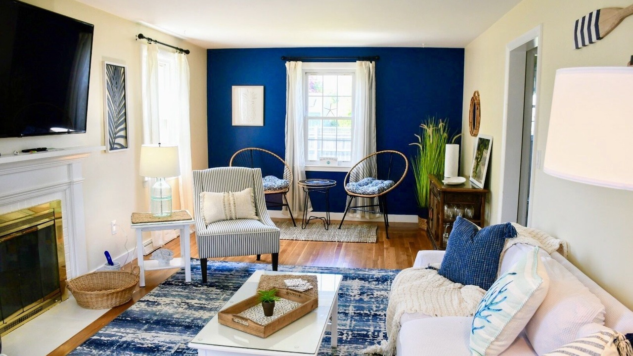 Photo of Livingroom in Newport East