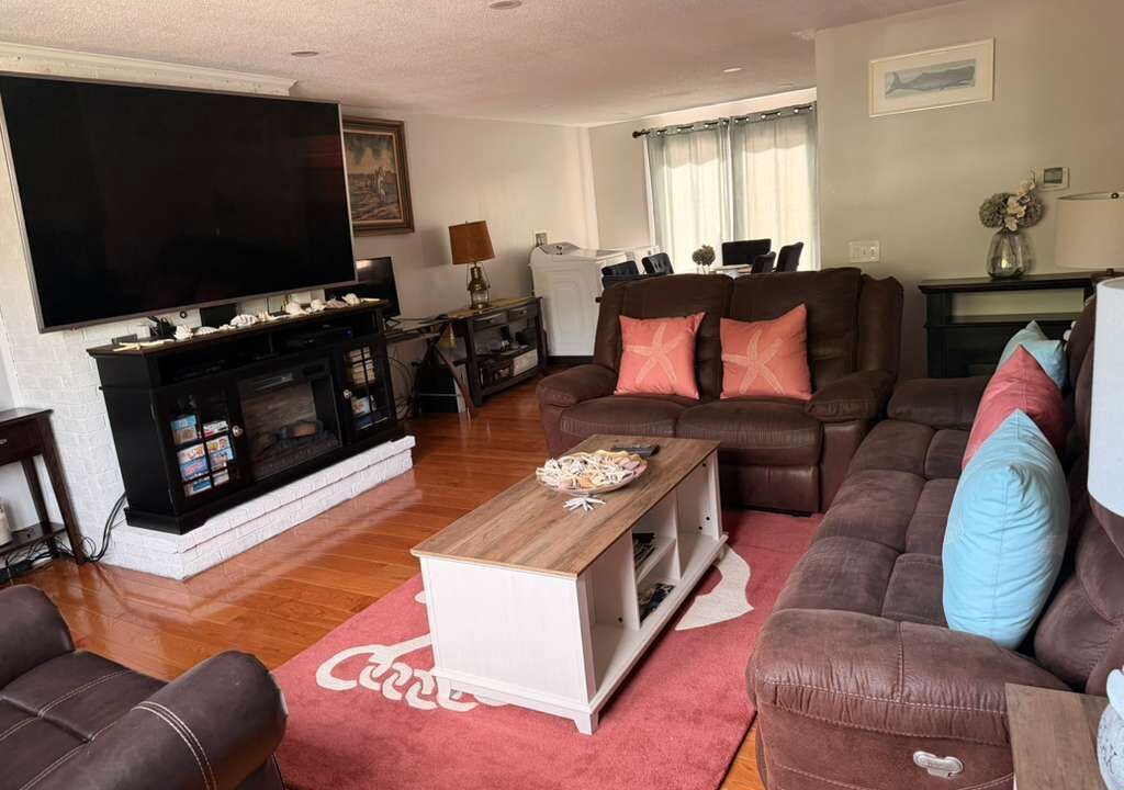 Photo of Livingroom in South Yarmouth