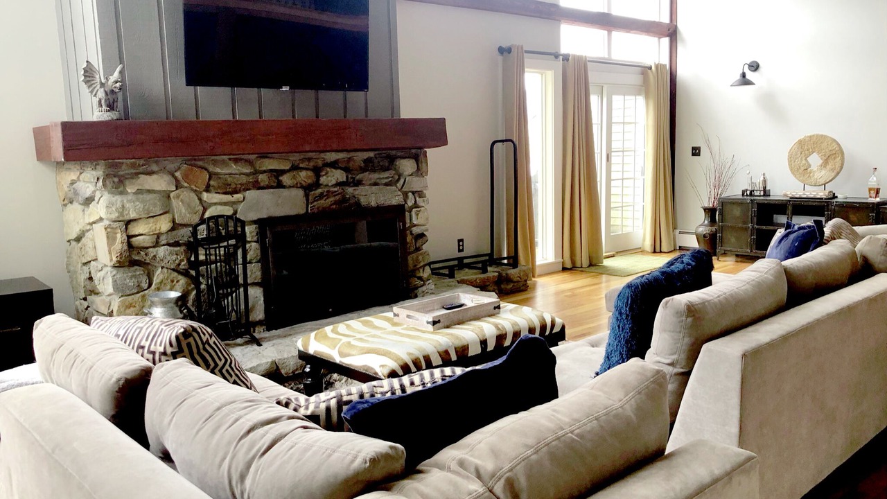 Photo of Livingroom in Manchester Center
