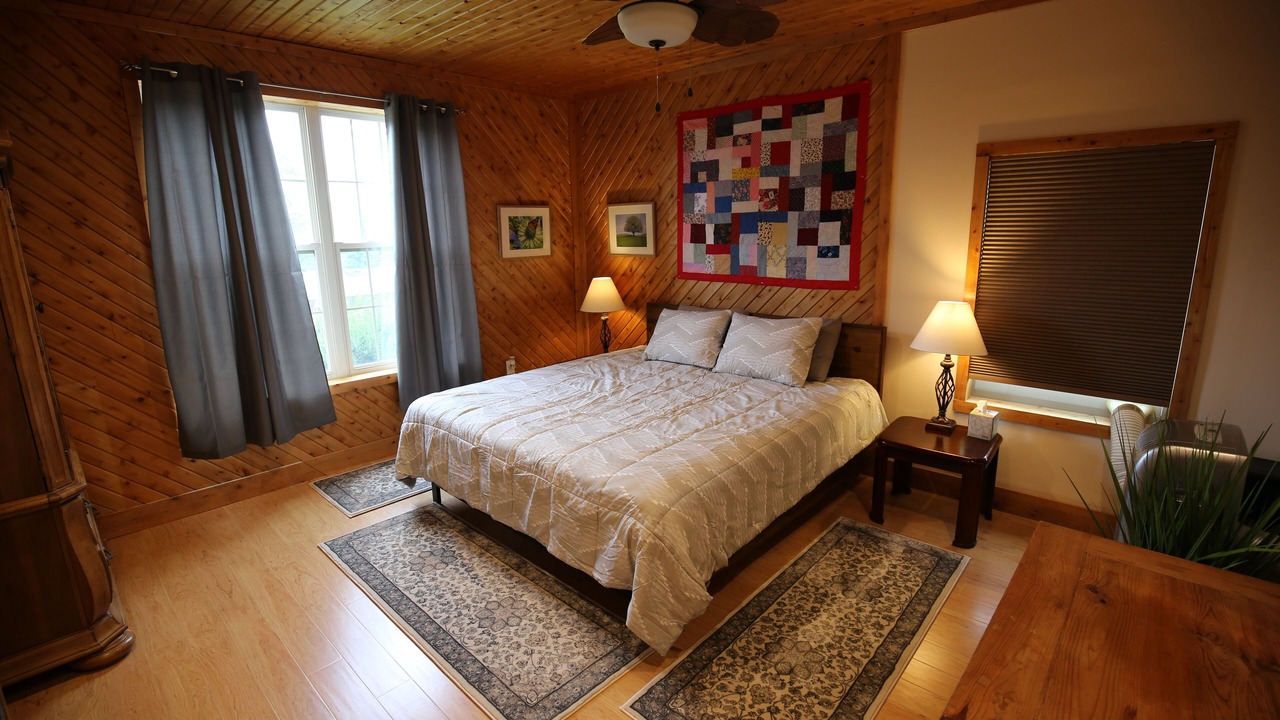 Photo of Bedroom in Lanesborough