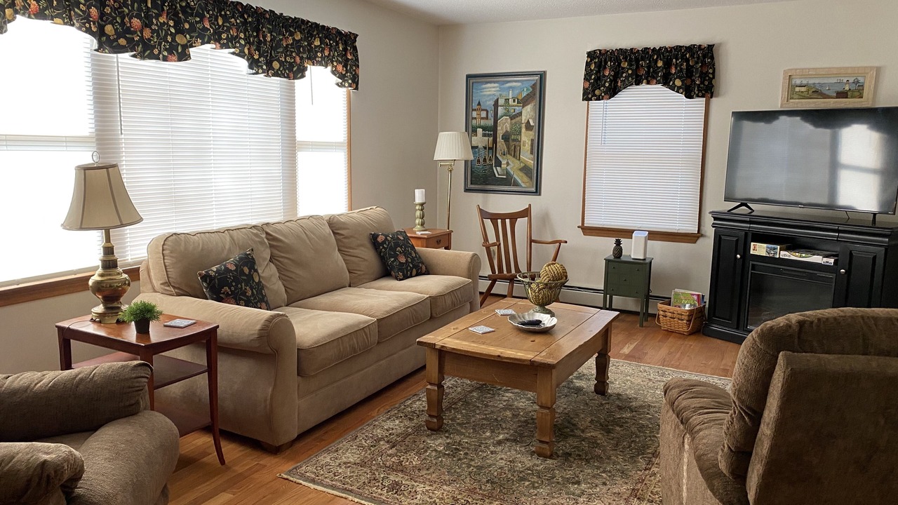 Photo of Livingroom in Westerly
