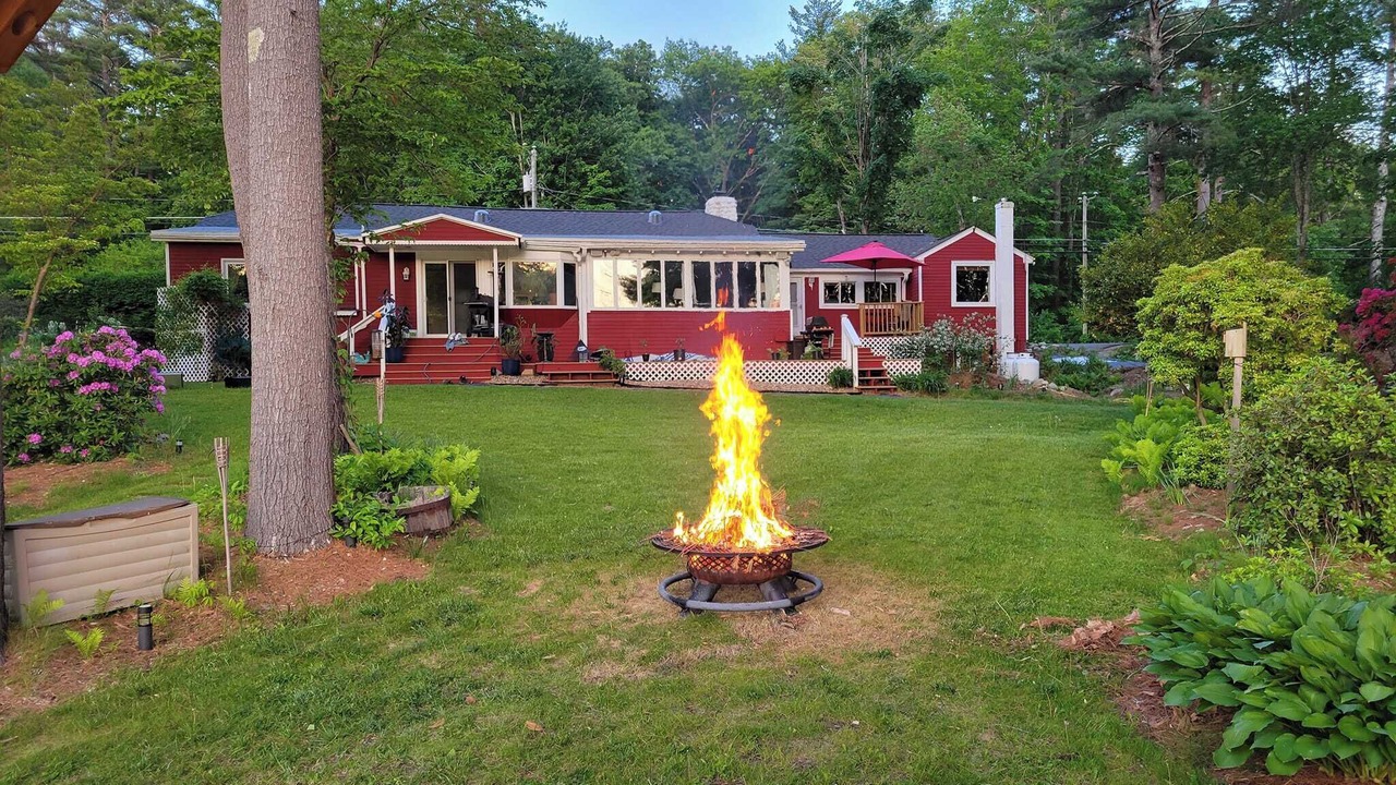 Photo of Others in Hollis