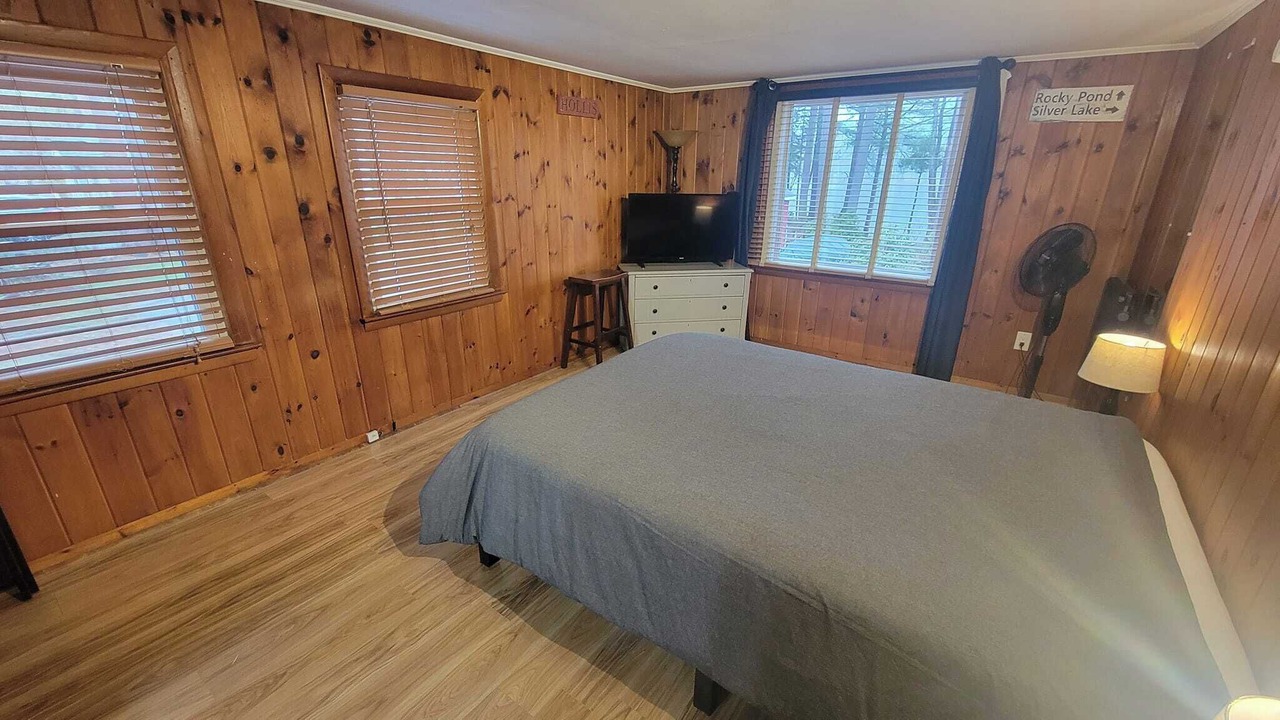 Photo of Bedroom in Hollis