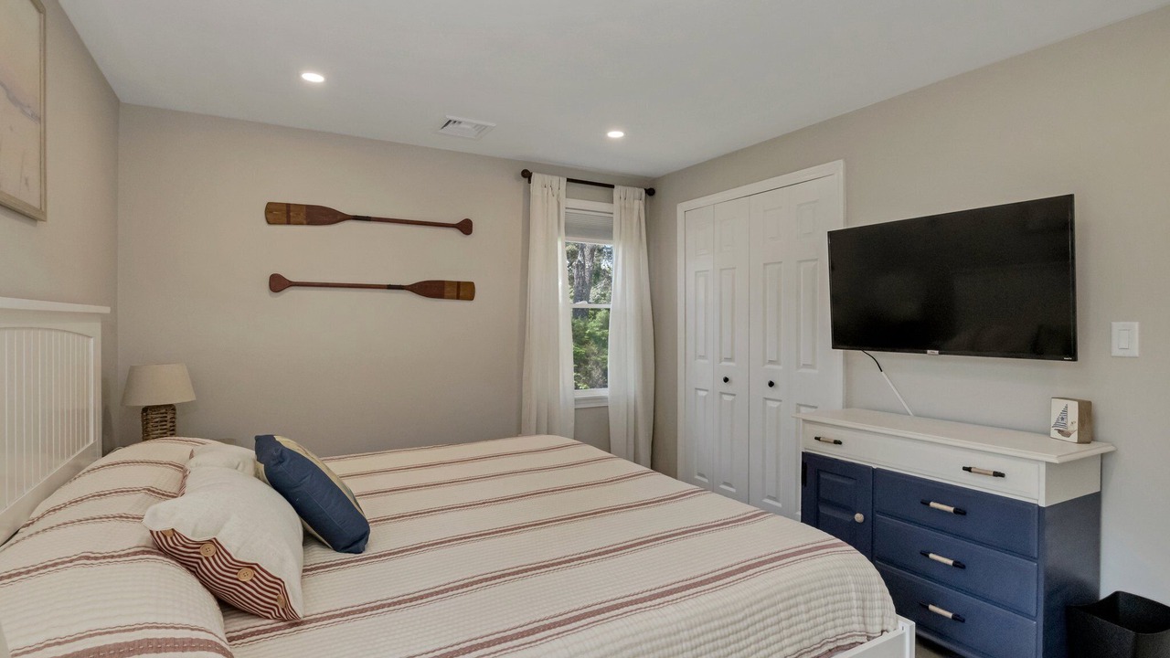 Photo of Bedroom in South Chatham