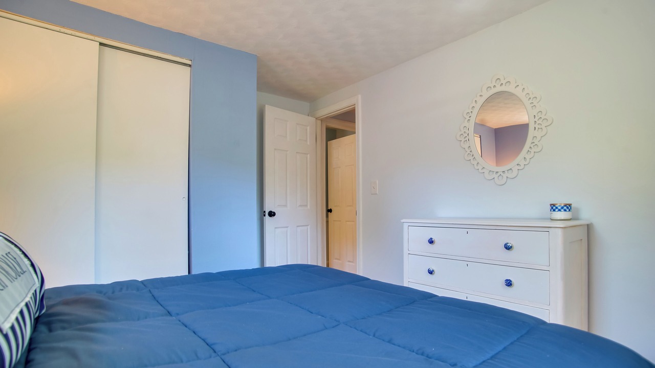 Photo of Bedroom in West Yarmouth