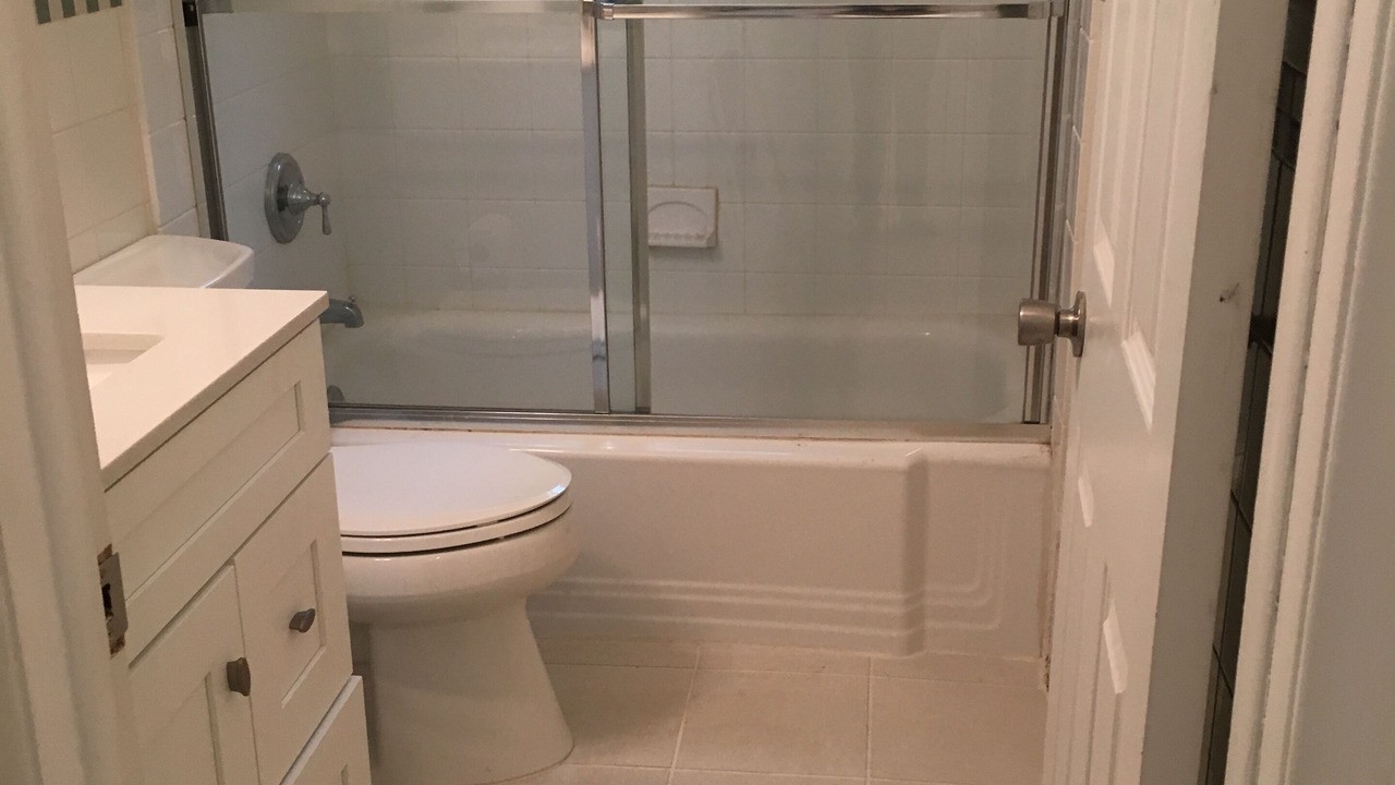 Photo of Bathroom in Shinnecock Hills