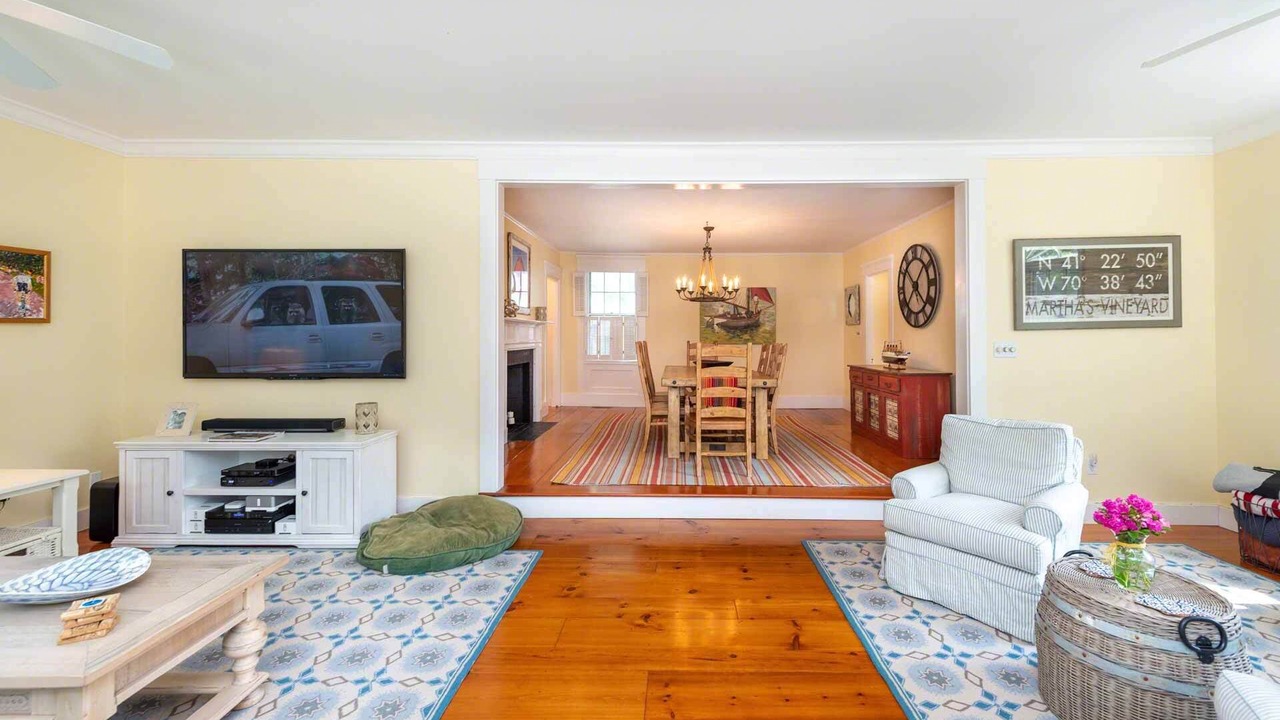 Photo of Livingroom in Edgartown