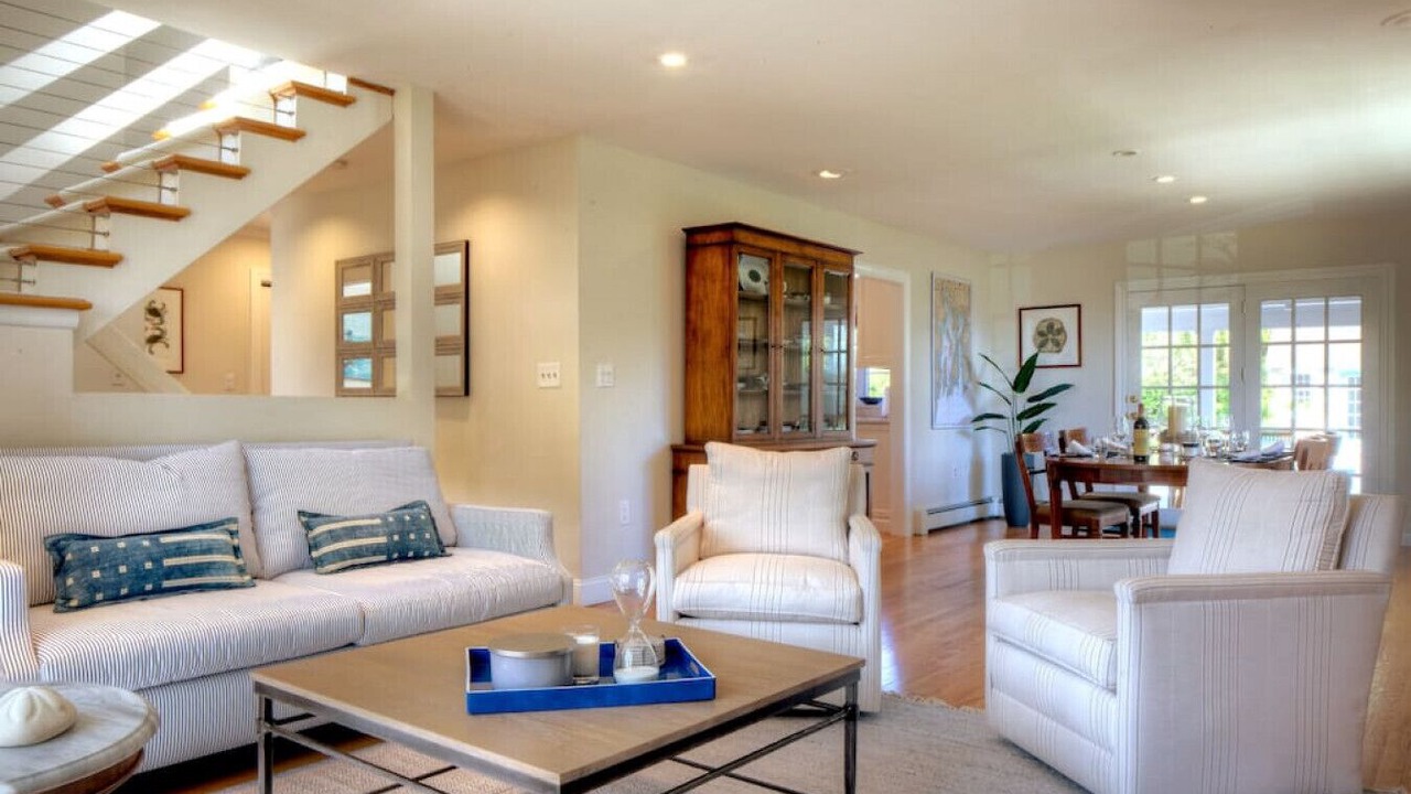 Photo of Livingroom in Newport East