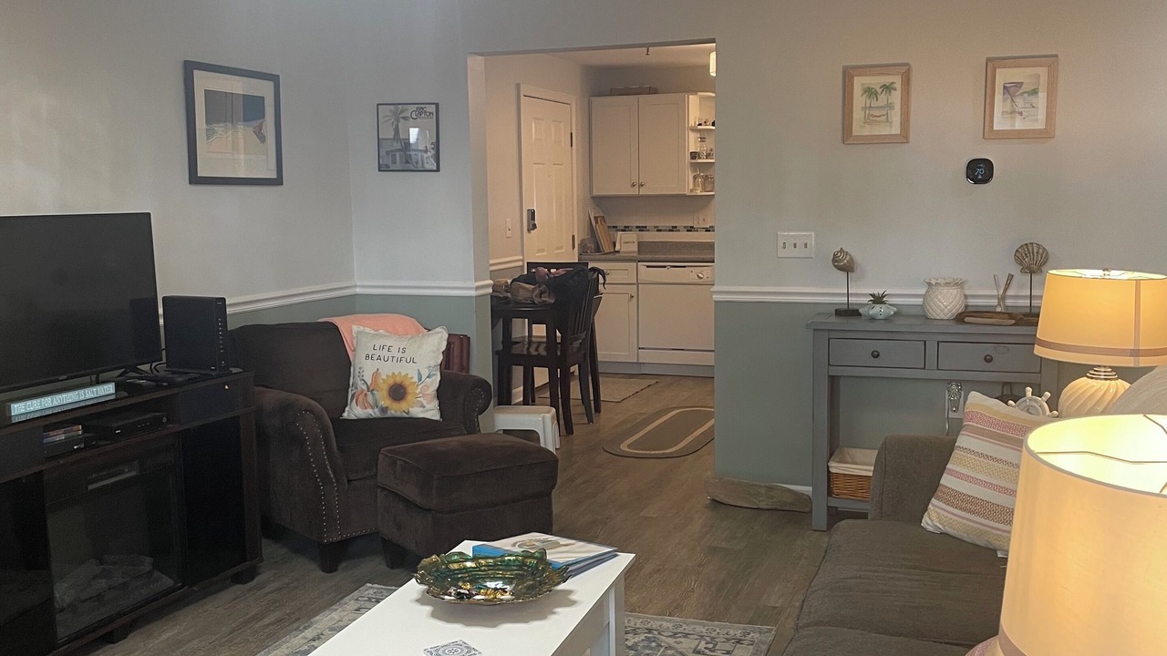Photo of Livingroom in Hampton