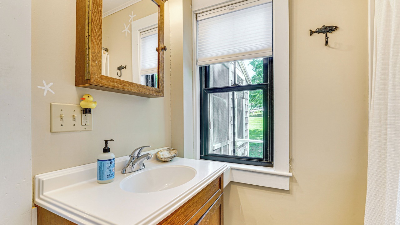 Photo of Bathroom in Boothbay Harbor