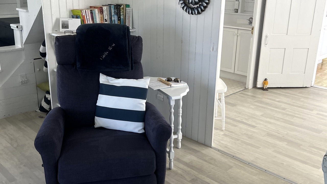 Photo of Livingroom in Mid-Coast and Islands