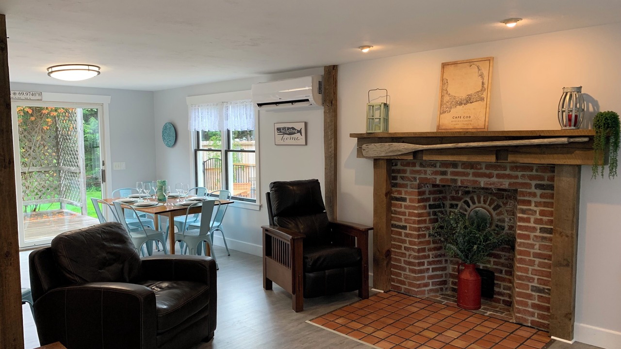 Photo of Livingroom in Eastham