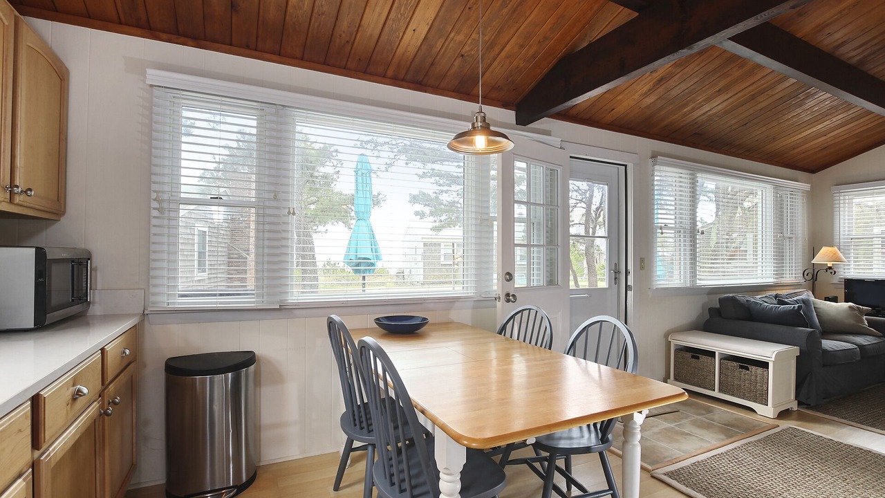 Photo of Others in Indian Neck Heights