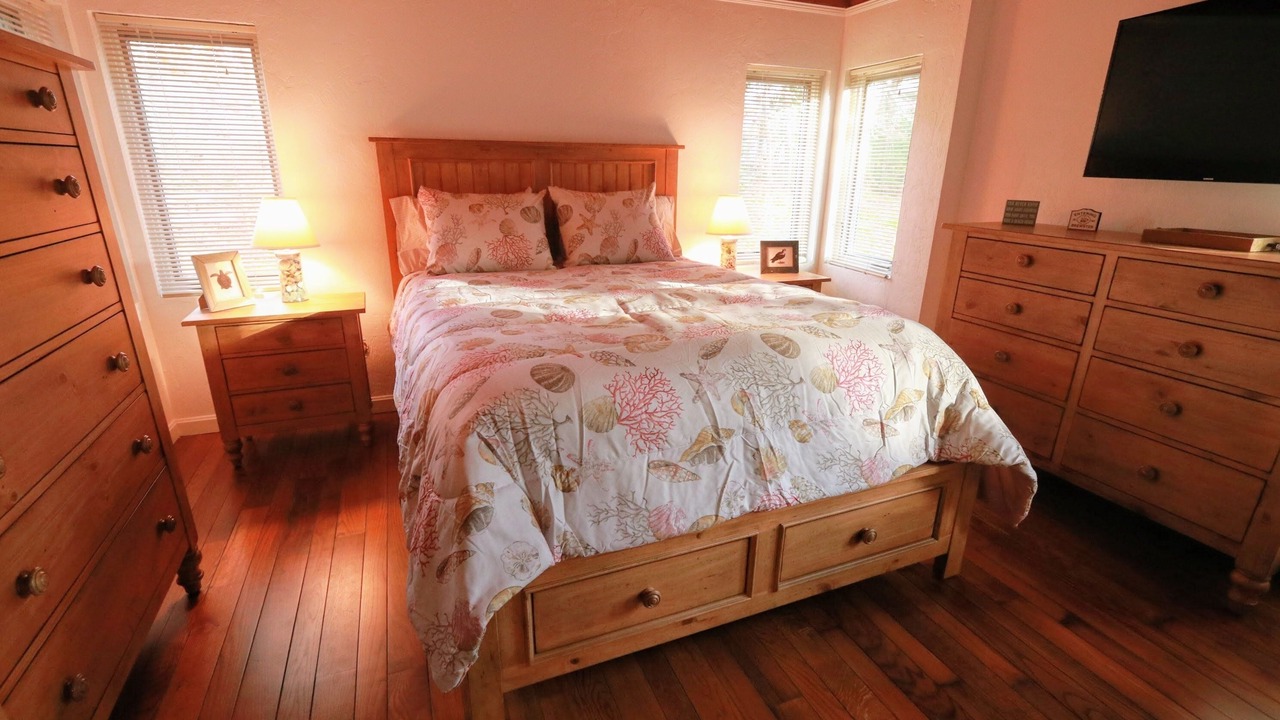 Photo of Bedroom in Brewster