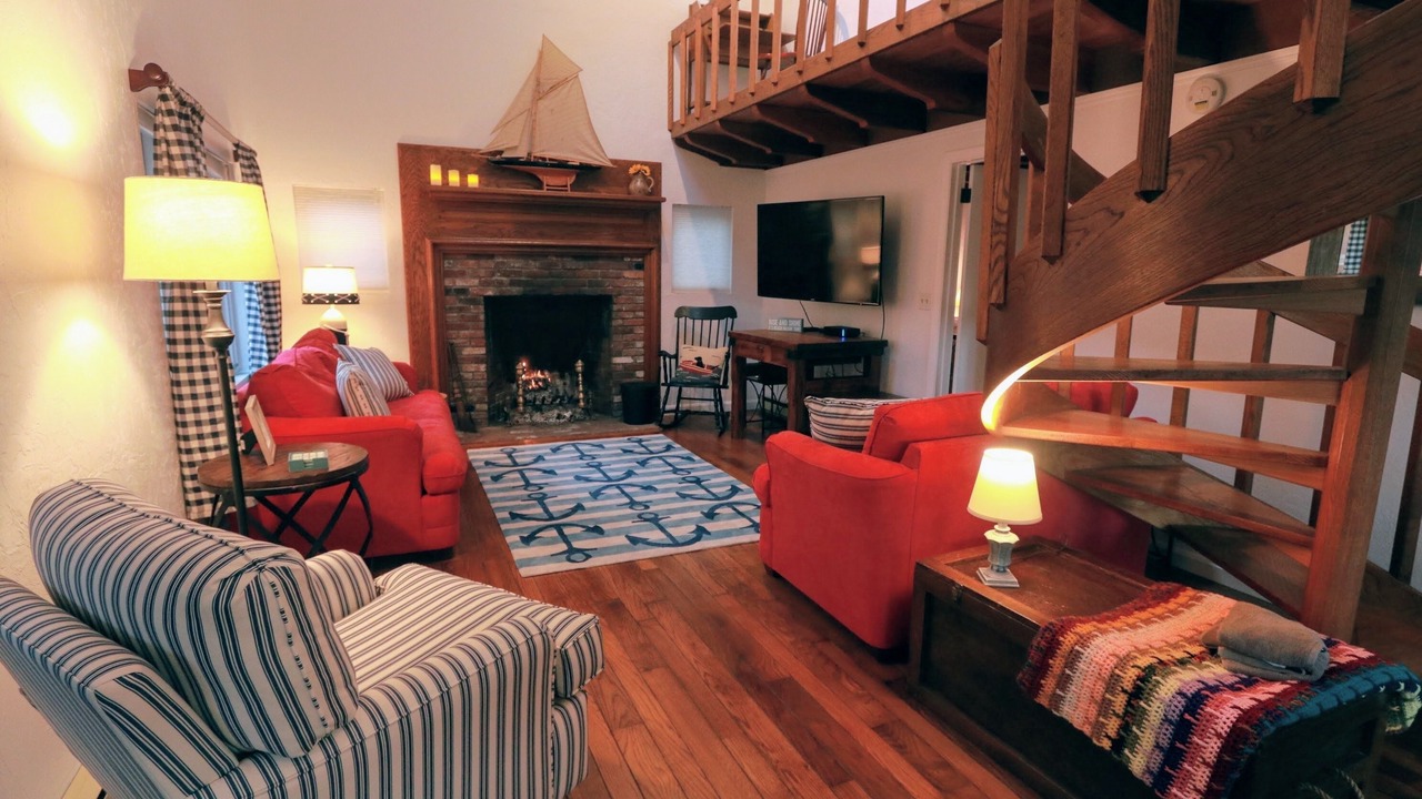 Photo of Livingroom in Brewster