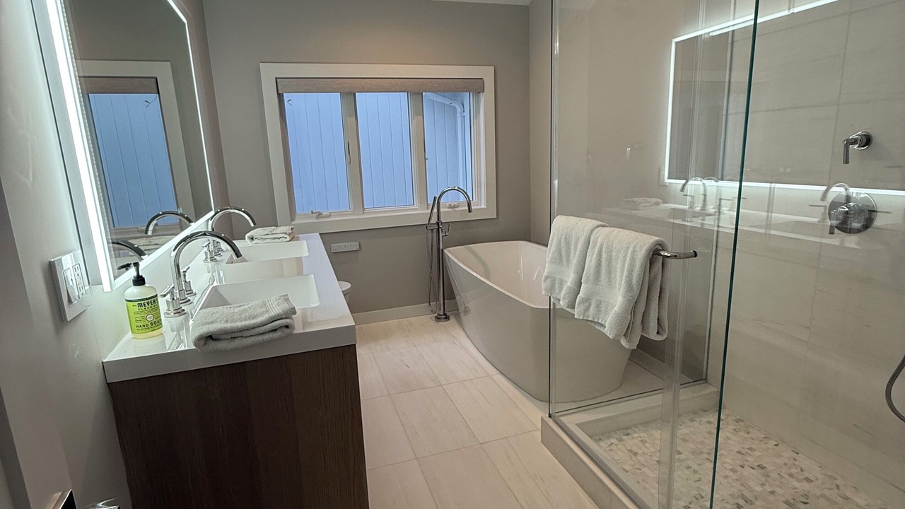 Photo of Bathroom in Shinnecock Hills