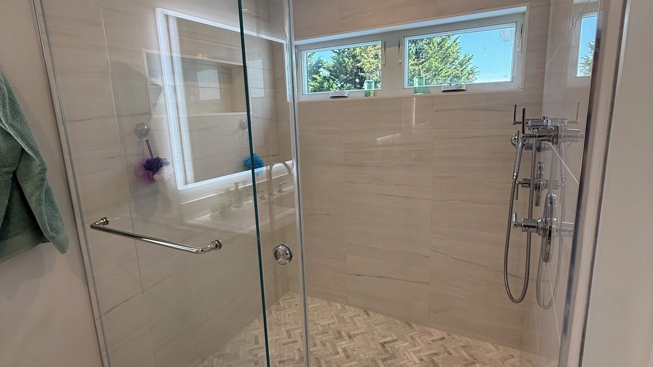 Photo of Bathroom in Shinnecock Hills