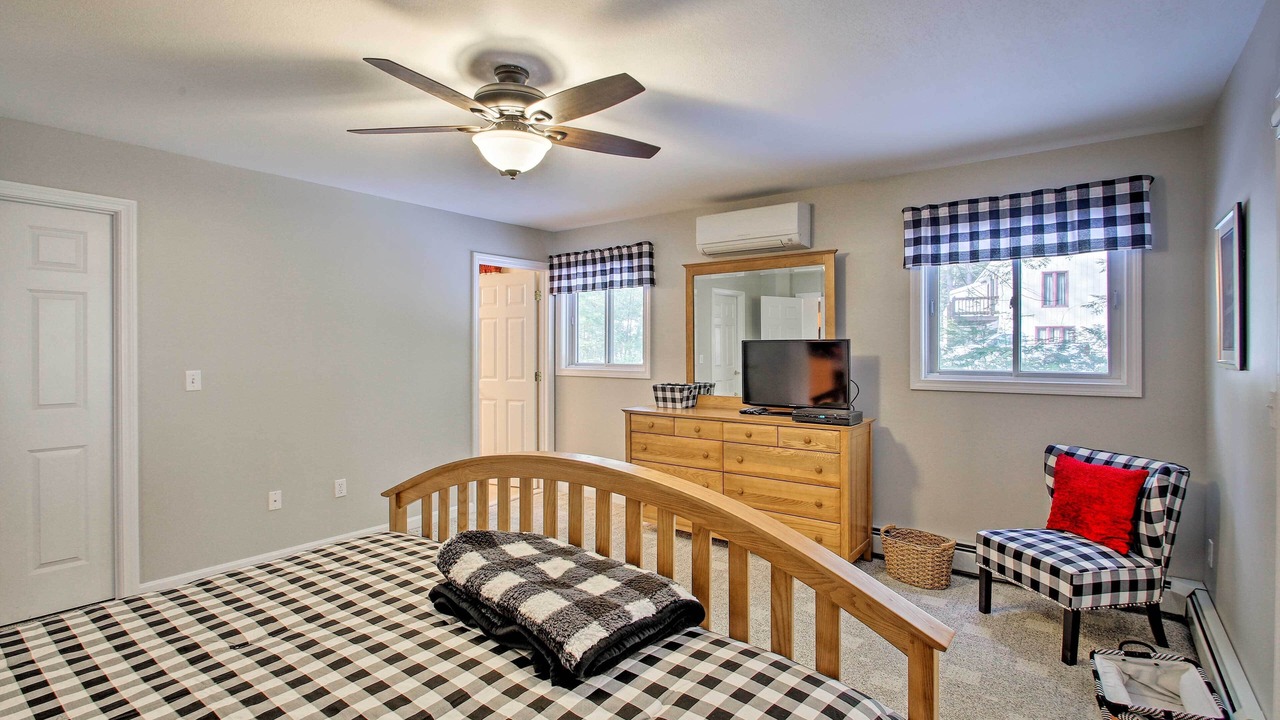 Photo of Bedroom in North Conway
