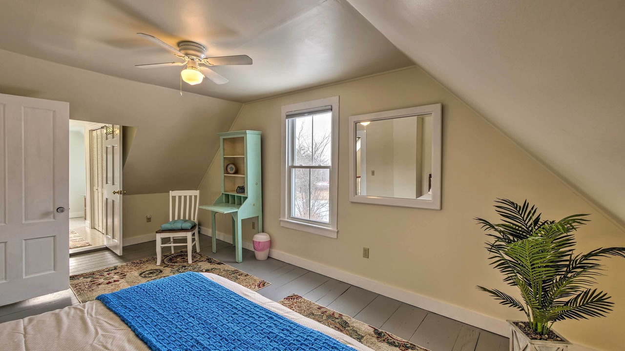 Photo of Bedroom in Waldoboro