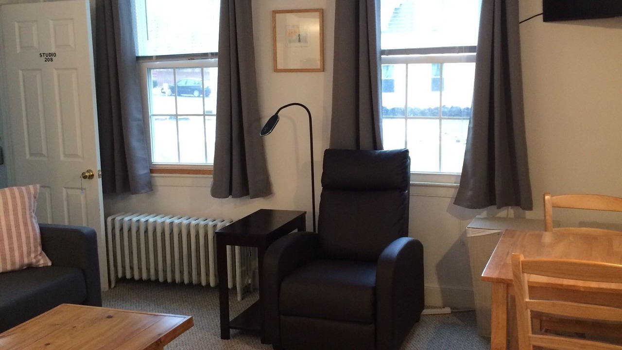 Photo of Livingroom in Lee