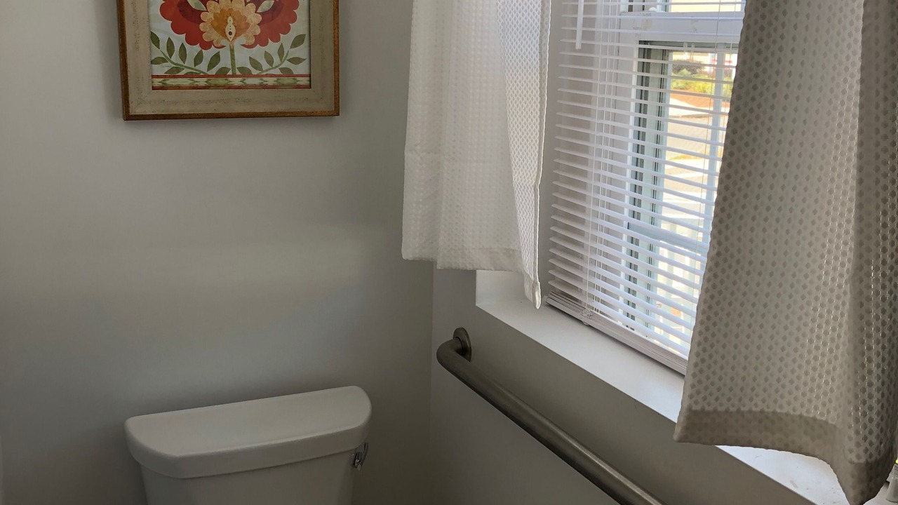 Photo of Bathroom in Lee