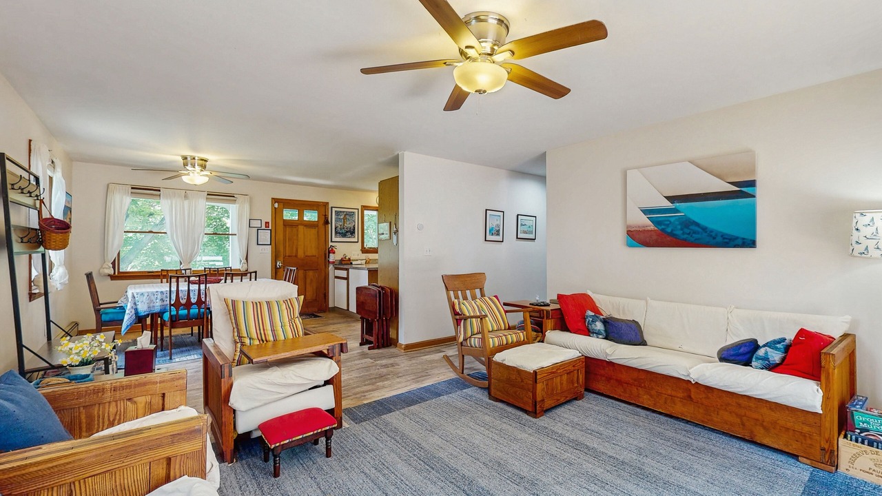 Photo of Livingroom in Edgartown