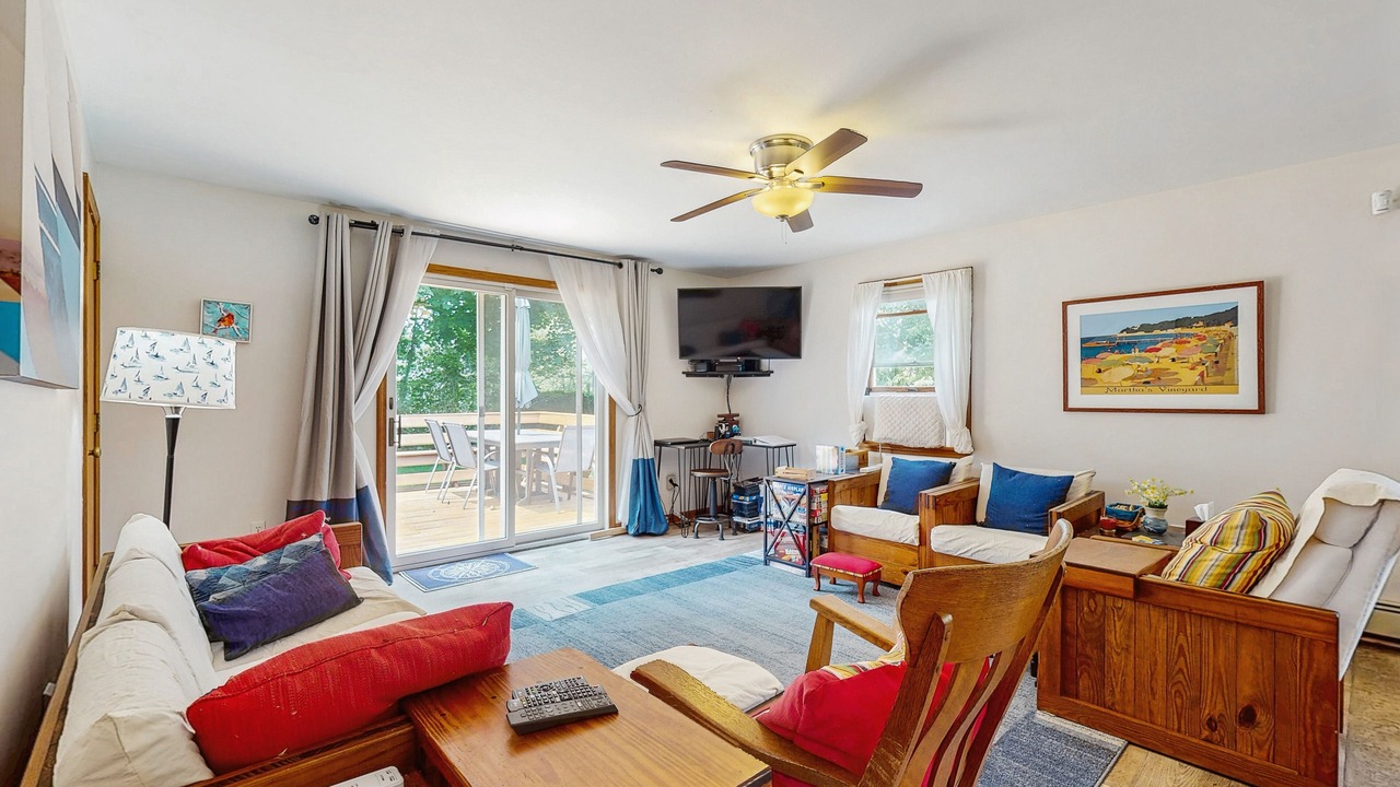 Photo of Livingroom in Edgartown